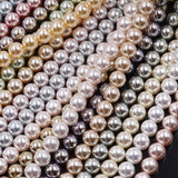 Highlighting glass pearl beads in round shape